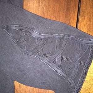 Forever 21 Black Capri leggings